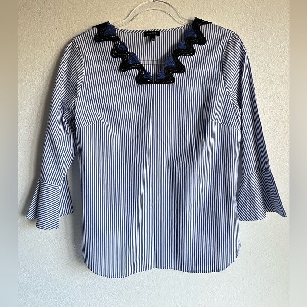 Talbots Bell Cuff 3/4 Sleeve Embroidered V-Neck Blue White Top Blouse Size S